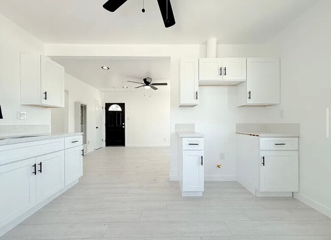 Photo - 520 N Wilmington Ave