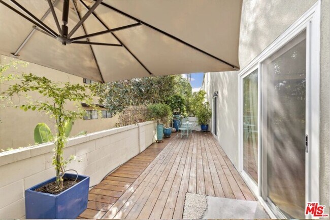 Photo - 1570 Via Capri Unit 2