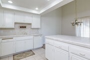 Photo - 203 Donegal Ave