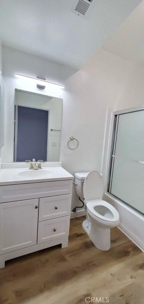 Photo - 7900 Woodman Ave