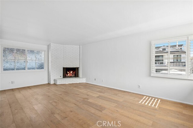 Photo - 121 Onyx Ave