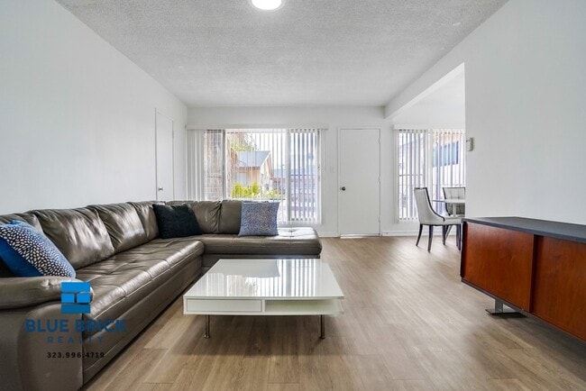 Photo - 12310 Chandler Blvd Unit 41