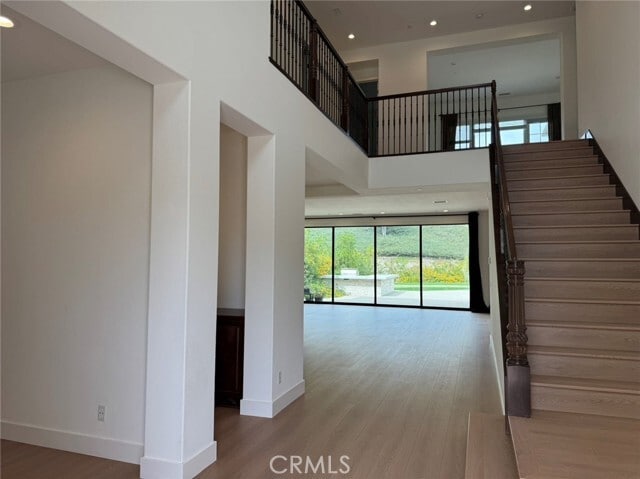 Photo - 101 Interstellar