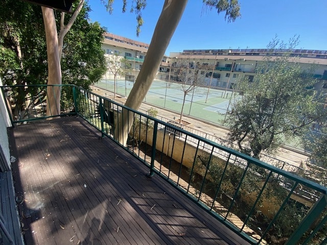 Building Photo - 5460 White Oak Ave Unit K208