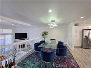 Photo - 22040 Strathern St