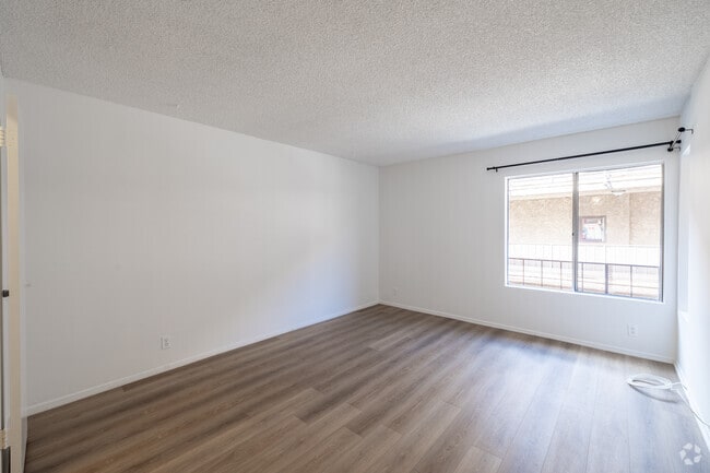 1BR, 1BA - 1,025SF - Bedroom - Sherman West Apartment Homes