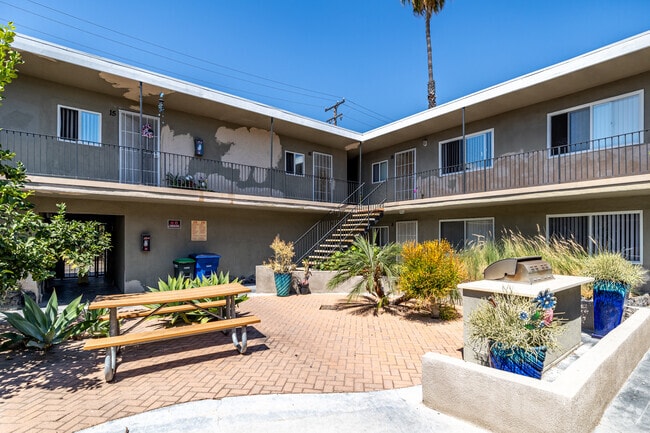 Photo - 2159 Elm Ave.