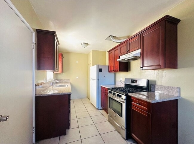 Photo - 3661 Webster Ave Unit A