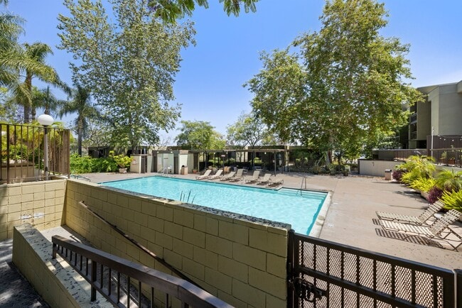 Photo - 898 Temple Ter Unit 324