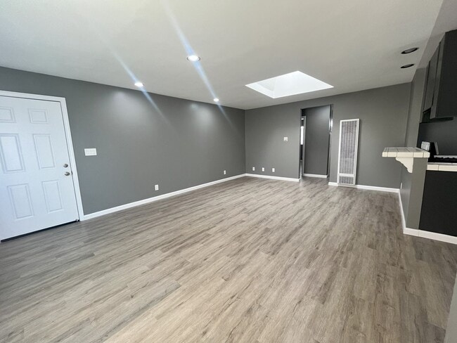 Photo - 2 BD 1 BA UPSTAIRS UNIT W/ ASSIGNED GARAGE... Unit 828A