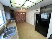 Photo - 822 Victor Ave Townhome