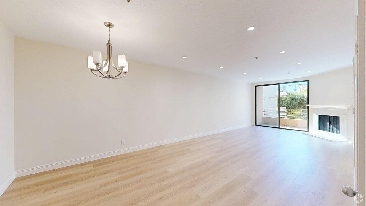 3D Tour - 8544 Burton Way