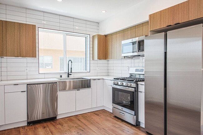 Photo - 6455 Troost Ave Apartment Unit 1