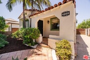 Photo - 2735 Clyde Ave