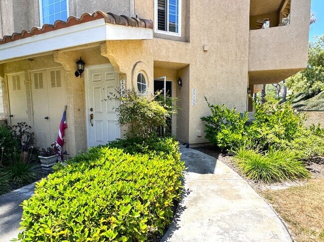 Building Photo - 25155 Via Terracina Rental