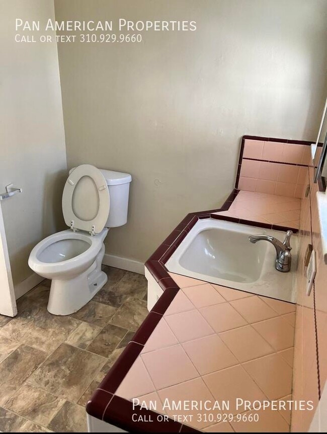 Photo - 3281 Minnesota Ave Unit B