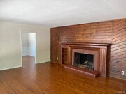 Photo - 22354 Burbank Blvd