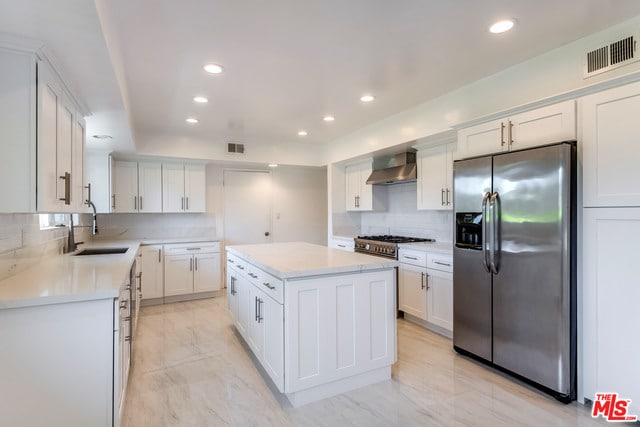 Building Photo - 3318 Dona Maria Dr