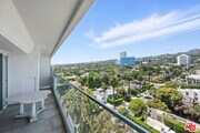 Photo - 838 N Doheny Dr House