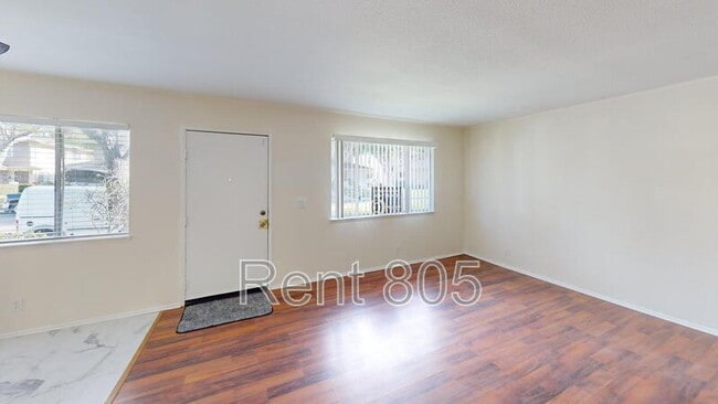 Photo - 2585 Anchor Ave