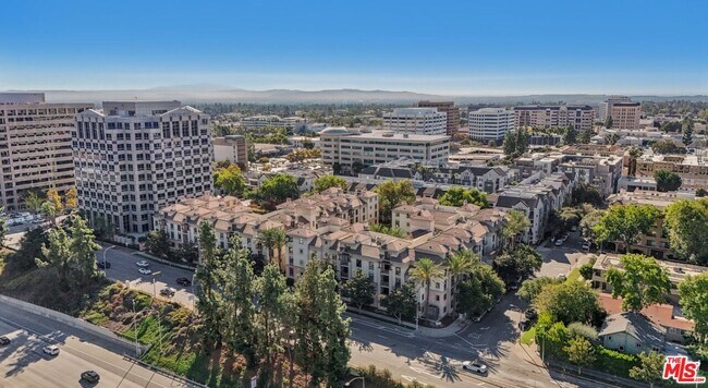 Photo - 290 N Hudson Ave Unit 204W