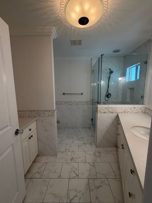 Photo - 407 N Clinton St