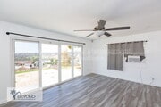 Photo - 5207 Irwin Ave