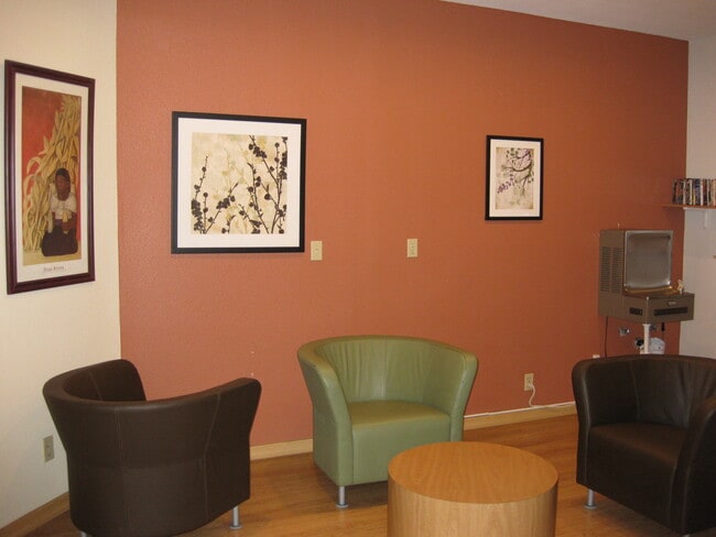 Photo - 8715 Burton Way - Urban Feel Charming 2 bed 2 bath