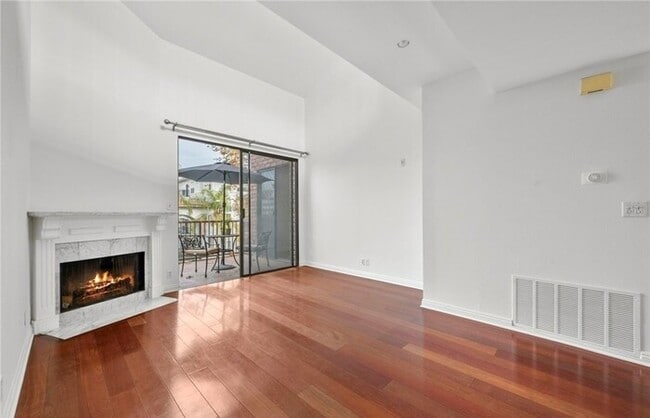 Photo - 330 Cordova St Unit 300