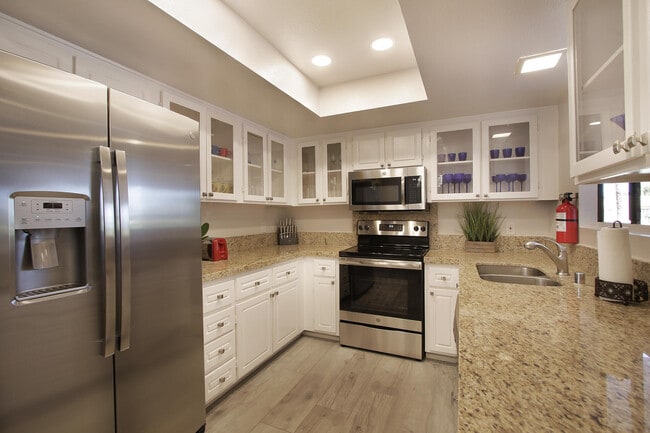 Photo - 5301 E Waverly Dr Unit 192