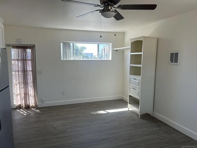 Photo - 3742 Sixth Ave