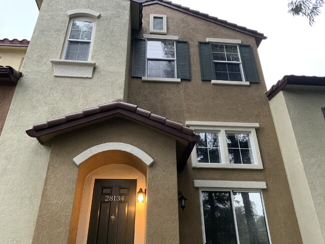 Photo - Beautiful Valencia Townhome in the Highly Desirable Village Walk Community