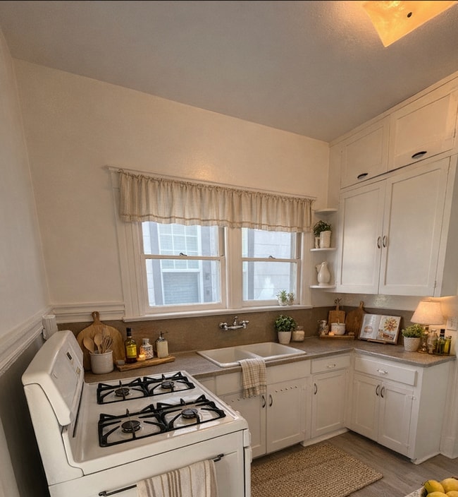 Photo - 127 S B St Unit 1