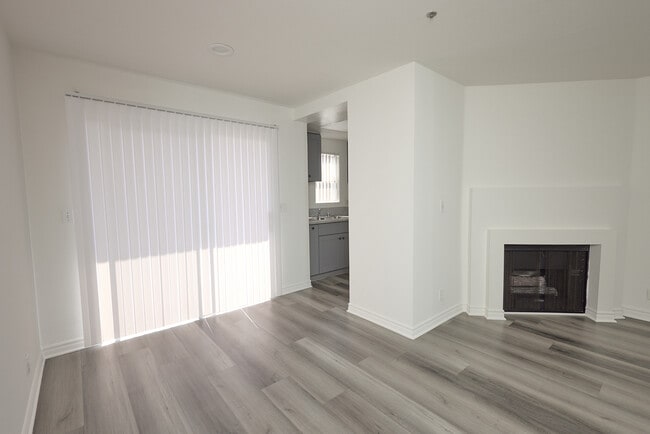 Photo - 1200 Mansfield N Ave Unit 316