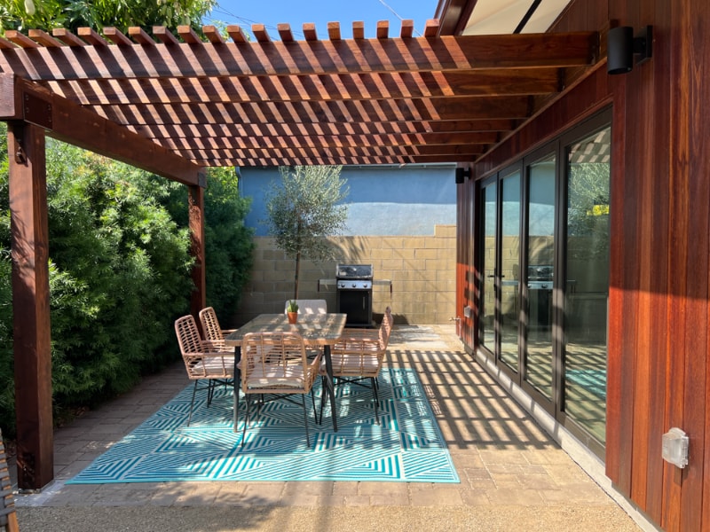 Photo - 3836 1/2 Seneca Ave