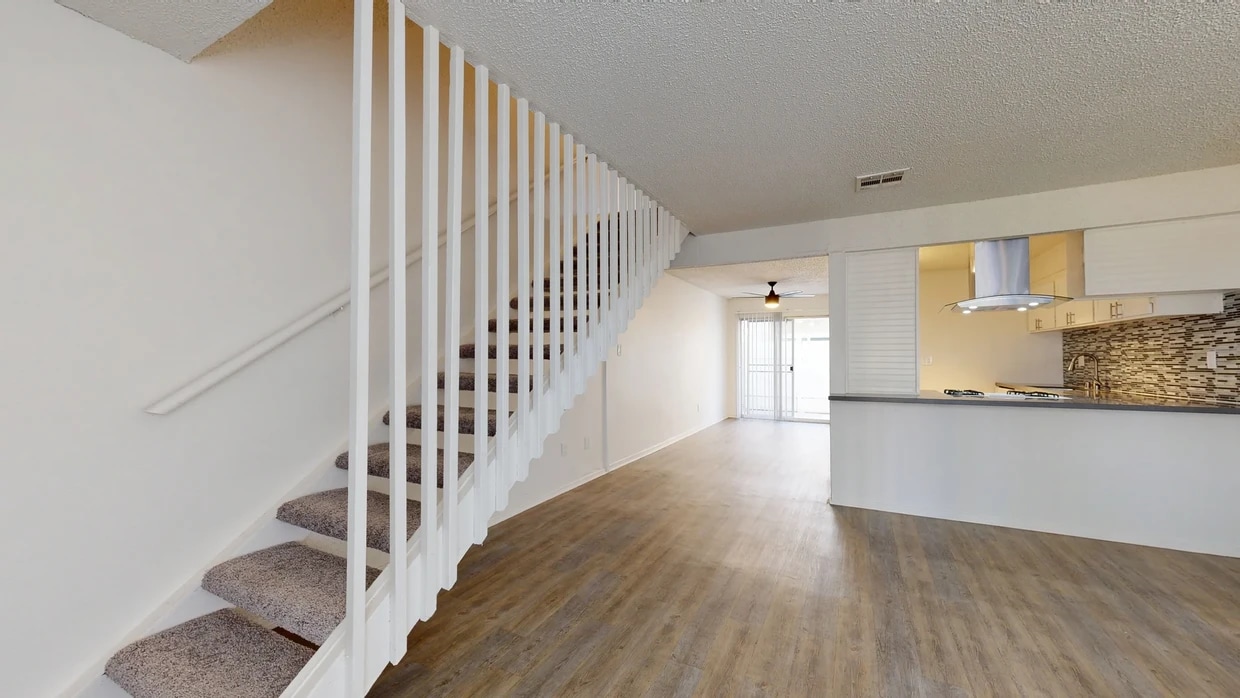 3D Tour - Villa Pacific Townhomes