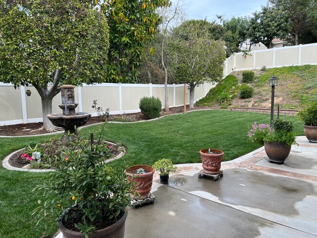 Photo - Gorgeous and spacious 5 bedroom FURNISHED home in Canyon Crest for rent!