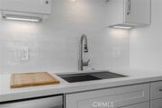 Photo - 720-722 Narcissus Ave Townhome