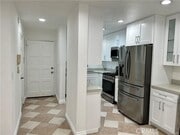 Photo - 327 W Stocker St Townhome