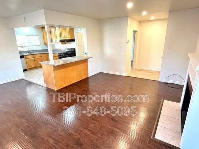 Photo - 3485 Belle St