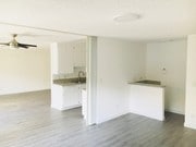 Open floor plan - 1236 Amherst Ave Unit 16