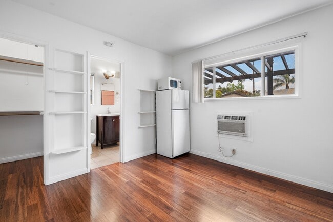 Building Photo - 1724 Abbot Kinney Blvd Unit 4 Rental