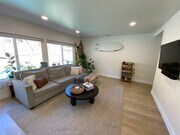 Photo - 970 Woodlake Dr