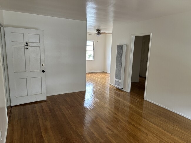 Photo - 2441 Silver Lake Blvd Unit 2441-D