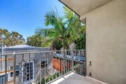 Photo - 815 Broadway St