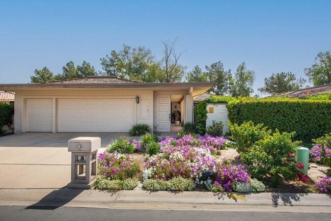 Photo - 22 Dartmouth Dr