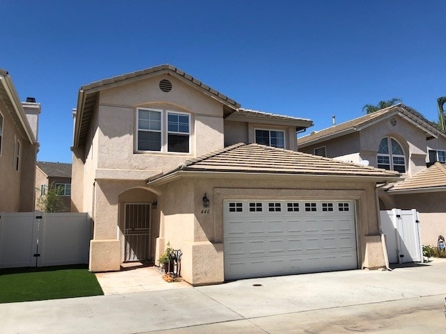 Building Photo - 440 Hart Dr