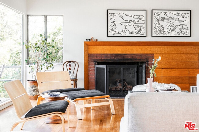 Photo - 1975 Micheltorena St