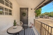Photo - 4475 Barnard St
