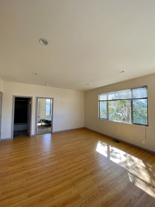 Photo - Downtown Ventura - Two bedroom, two bath w...